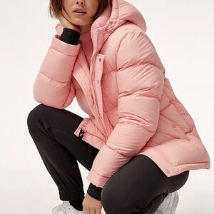Aritzia TNA Original Super Puff Jacket in pink 3XS